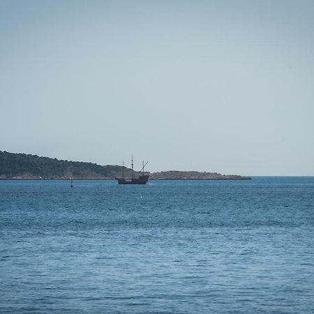 믈리니 Poseydon Beach Bungalow 아파트 외부 사진